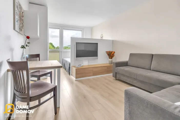 Pronájem bytu 1+kk, Otrokovice, Školní, 34 m2