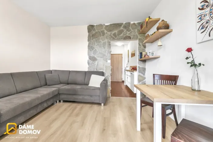 Pronájem bytu 1+kk, Otrokovice, Školní, 34 m2