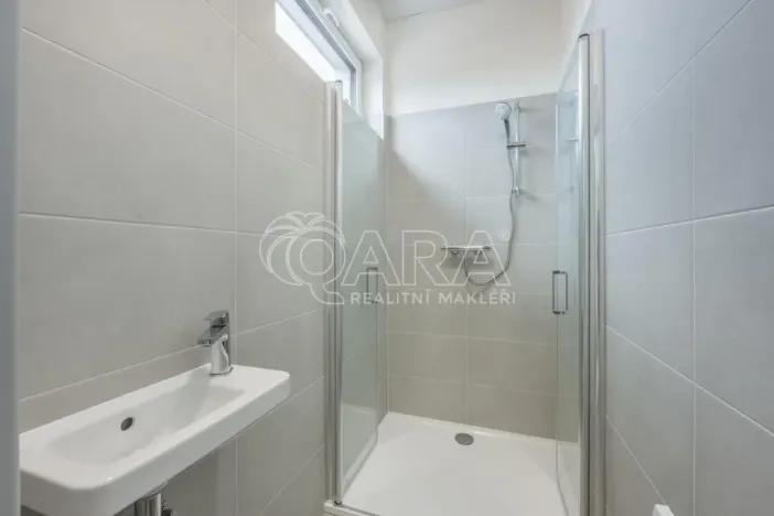 Pronájem skladu, Divišov, 2704 m2