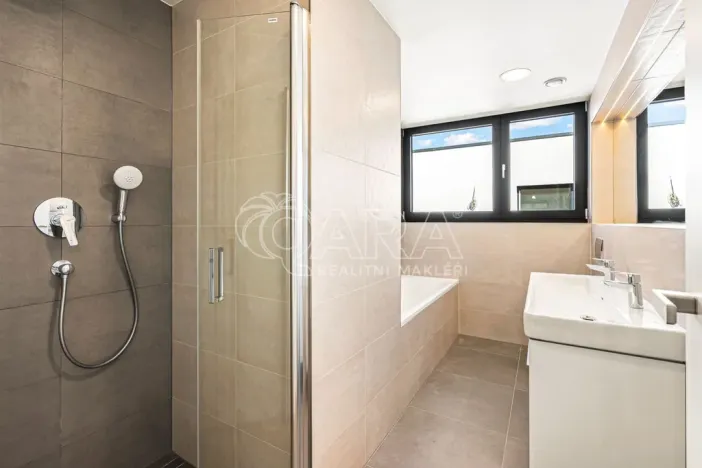 Prodej rodinného domu, Praha - Chodov, Mračská, 288 m2