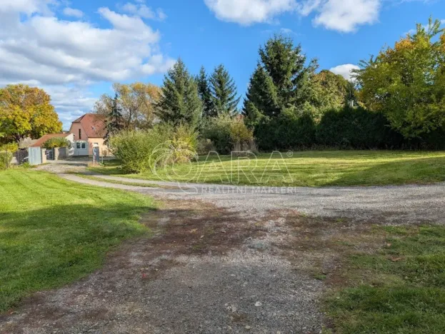 Prodej pozemku pro bydlení, Mokrouše, 1260 m2