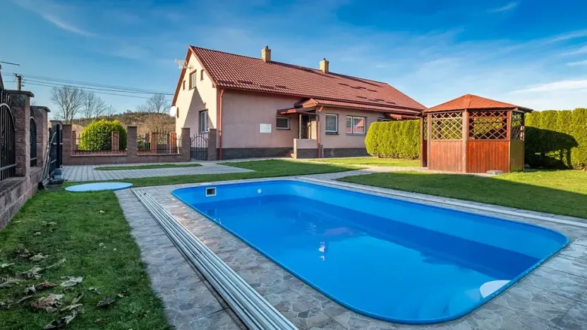 Prodej rodinného domu, Pržno, 197 m2