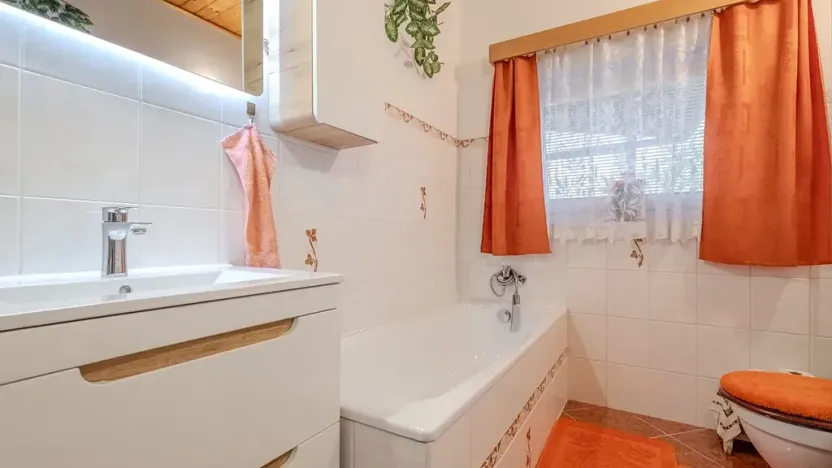 Prodej rodinného domu, Pržno, 197 m2