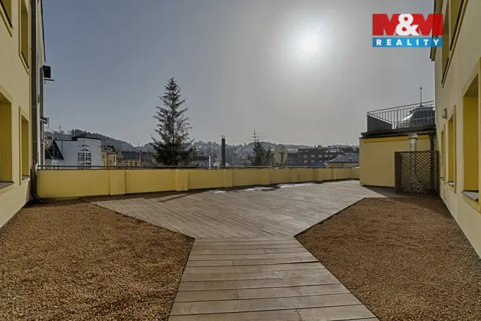 Pronájem bytu 2+kk, Jablonec nad Nisou, Anenské náměstí, 46 m2