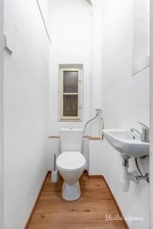 Pronájem bytu 1+kk, Praha - Nusle, 5. května, 36 m2