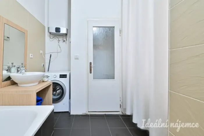 Pronájem bytu 2+1, Brno, Veselá, 52 m2