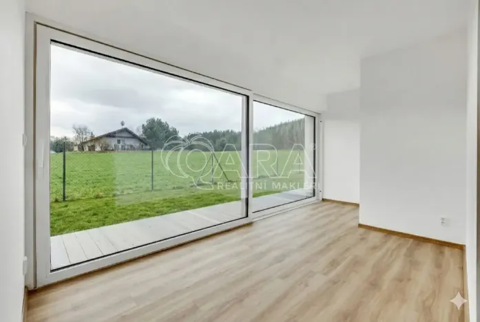 Prodej bytu 2+kk, Kunčice nad Labem, 79 m2