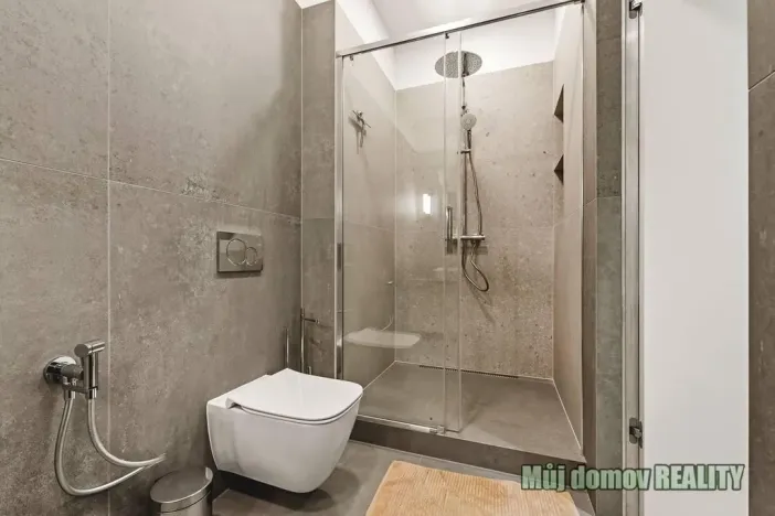 Pronájem bytu 2+kk, Praha - Malá Strana, Mostecká, 54 m2