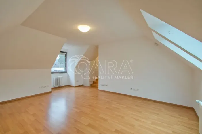 Pronájem kanceláře, Praha - Kunratice, Ke hrádku, 417 m2