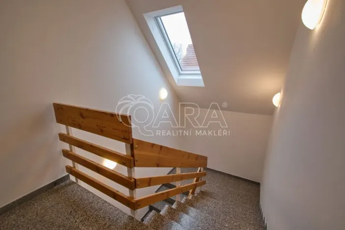 Pronájem kanceláře, Praha - Kunratice, Ke hrádku, 417 m2