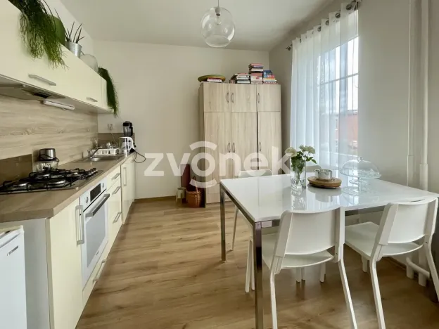 Pronájem bytu 2+kk, Zlín, Vysoká, 29 m2