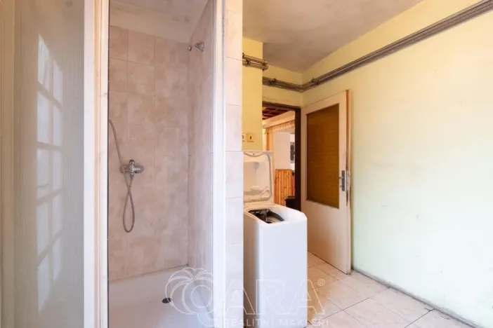 Prodej rodinného domu, Milovice - Benátecká Vrutice, 300 m2