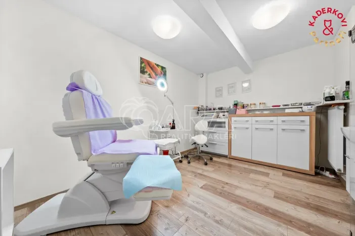 Prodej obchodního prostoru, Brno, Lidická, 172 m2