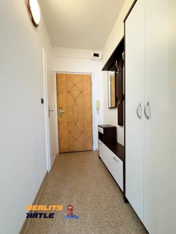 Pronájem bytu 1+1, Hořice, Pod Lipou, 38 m2