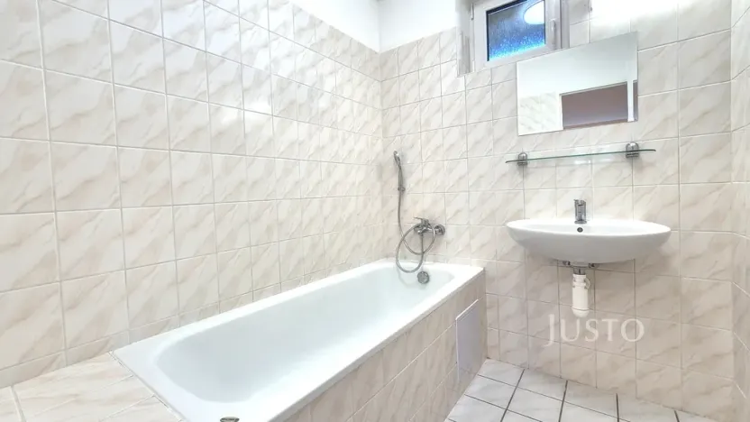 Pronájem bytu 2+kk, Písek - Pražské Předměstí, V Portyči, 65 m2