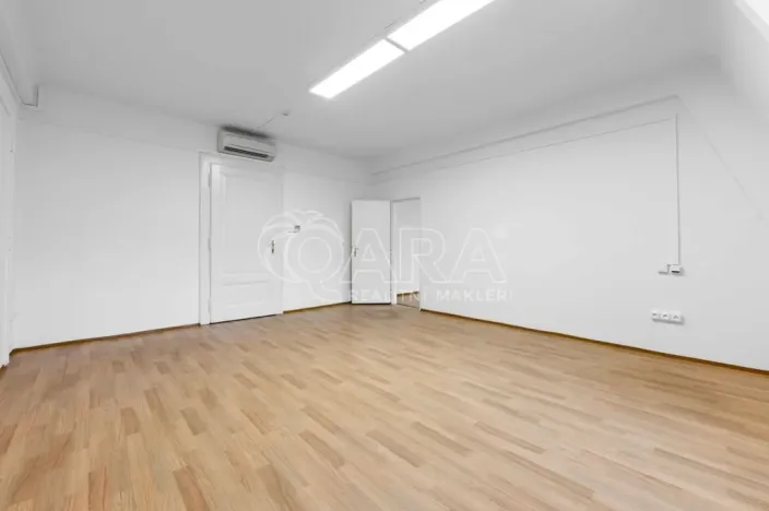 Pronájem kanceláře, Praha - Nové Město, Vodičkova, 58 m2