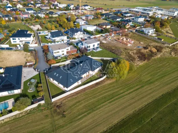 Prodej rodinného domu, Jesenice, Papoušková, 695 m2