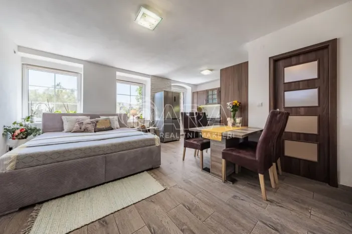 Prodej rodinného domu, Měrunice - Žichov, 186 m2