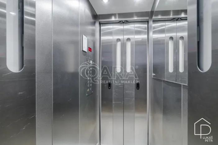 Prodej bytu 2+1, Praha - Záběhlice, Choratická, 58 m2