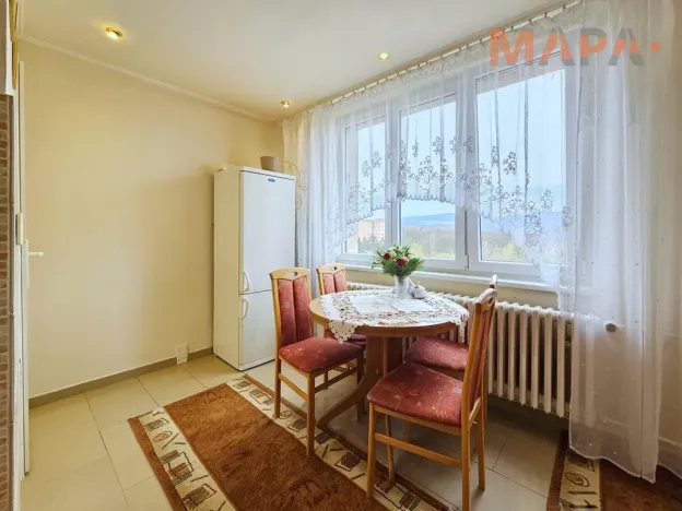 Prodej bytu 3+1, Chomutov, Pod Břízami, 61 m2