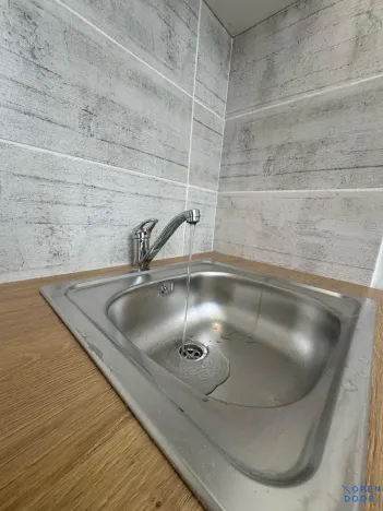 Pronájem bytu 1+kk, Most, K. H. Borovského, 26 m2