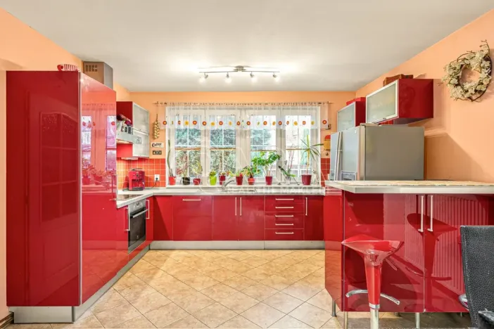 Prodej rodinného domu, Hostivice, Vodňanského, 195 m2