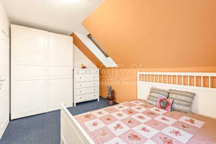 Prodej rodinného domu, Hostivice, Vodňanského, 195 m2