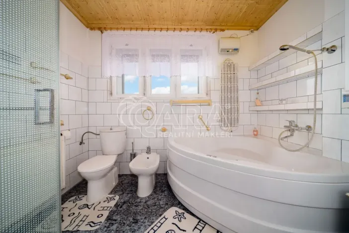 Prodej rodinného domu, Lázně Bělohrad, Tyršova, 247 m2