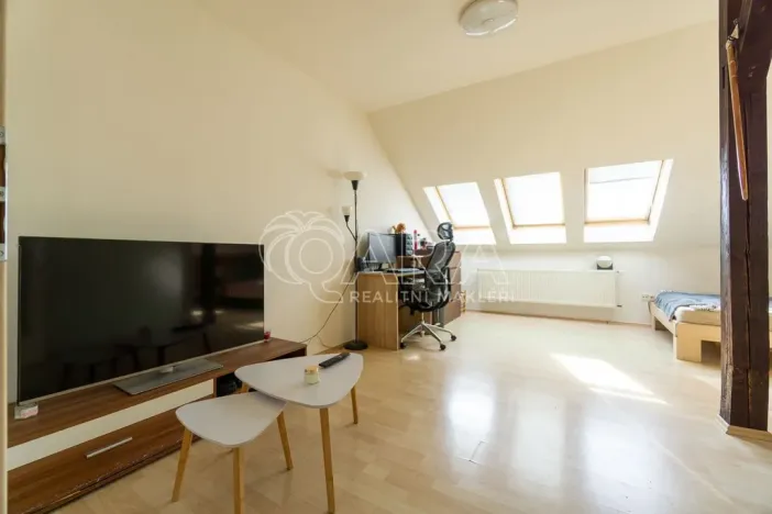 Prodej bytu 3+1, Brandýs nad Labem-Stará Boleslav - Brandýs nad Labem, Komenského nám., 99 m2