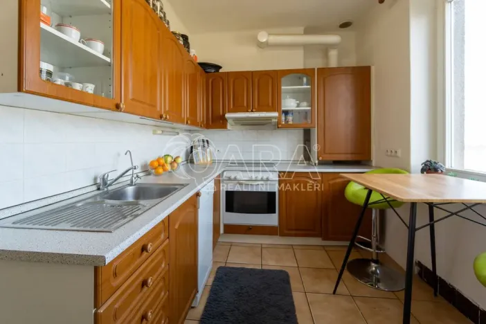 Prodej bytu 3+1, Brandýs nad Labem-Stará Boleslav - Brandýs nad Labem, Komenského nám., 99 m2