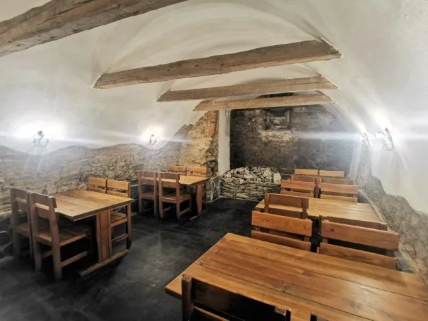 Pronájem restaurace, Stříbro, Masarykovo náměstí, 140 m2