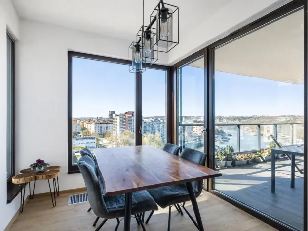 Pronájem bytu 2+kk, Praha - Holešovice, Sanderova, 63 m2