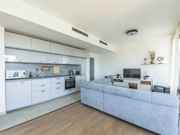 Pronájem bytu 2+kk, Praha - Holešovice, Sanderova, 63 m2