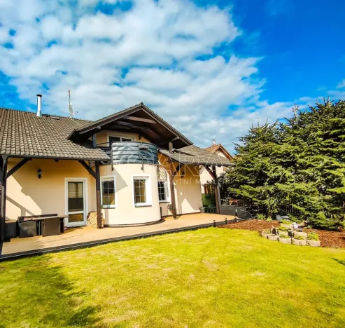 Prodej rodinného domu, Srubec, 334 m2