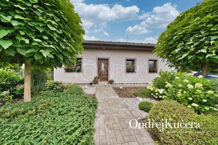 Prodej rodinného domu, Kostelec nad Labem, K Jahodovce, 140 m2