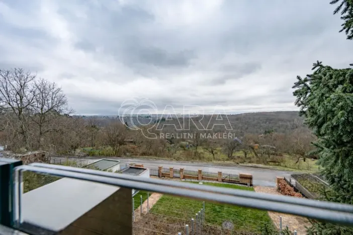 Pronájem vily, Roztoky, Nad vinicemi, 393 m2