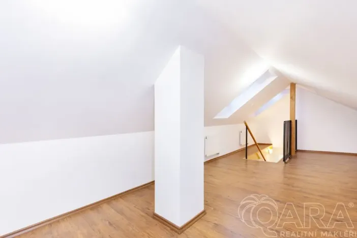 Prodej bytu 3+kk, Dražice, 89 m2