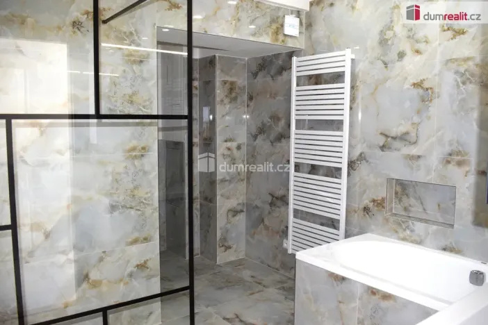 Pronájem komerční nemovitosti, Sukorady, 139 m2