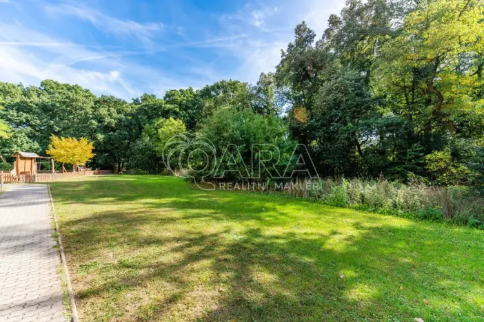 Prodej pozemku pro bydlení, Praha, 1452 m2