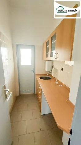 Pronájem kanceláře, Mariánské Lázně - Úšovice, U Mlékárny, 64 m2