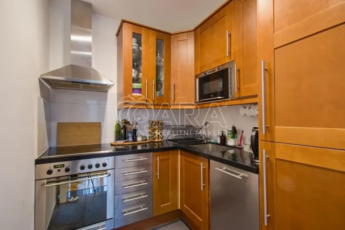 Pronájem bytu 2+kk, Praha - Vršovice, Rybalkova, 68 m2