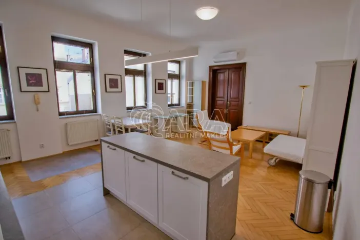 Pronájem bytu 2+kk, Praha - Nové Město, Štěpánská, 65 m2