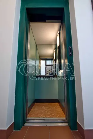 Pronájem bytu 2+kk, Praha - Nové Město, Štěpánská, 65 m2