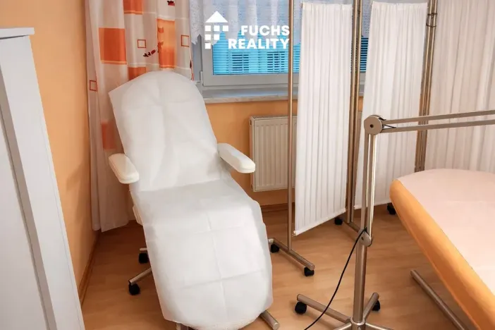 Pronájem obchodního prostoru, Zábřeh, náměstí Osvobození, 12 m2