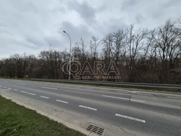 Pronájem komerčního pozemku, Praha - Háje, 2000 m2