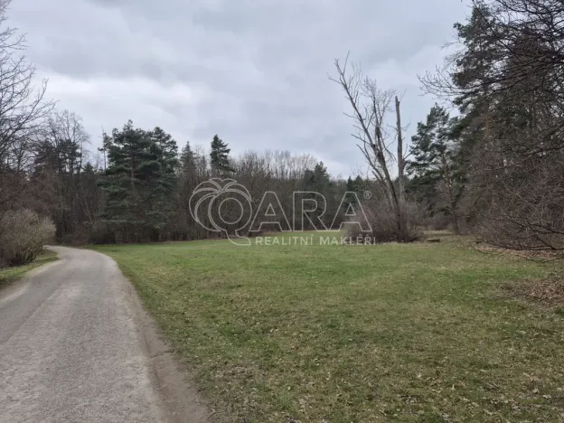 Pronájem komerčního pozemku, Praha - Háje, 2000 m2