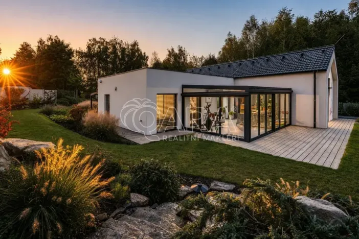 Prodej rodinného domu, Kamenice - Struhařov, 145 m2