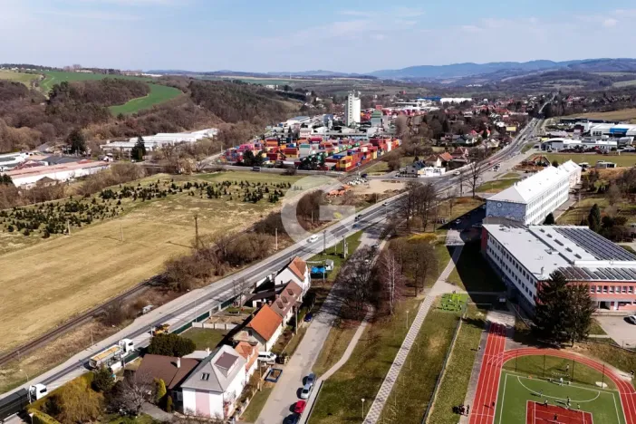 Prodej obchodního prostoru, Želechovice nad Dřevnicí, 4. května, 210 m2