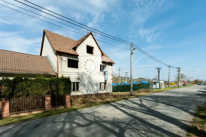 Prodej obchodního prostoru, Želechovice nad Dřevnicí, 4. května, 210 m2