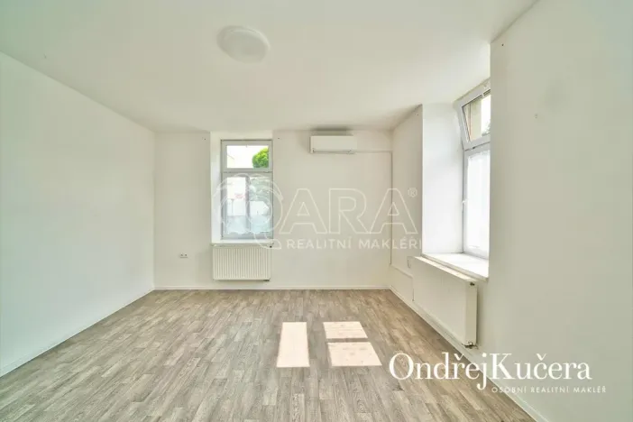 Prodej činžovního domu, Nová Bystřice, Vídeňská, 800 m2